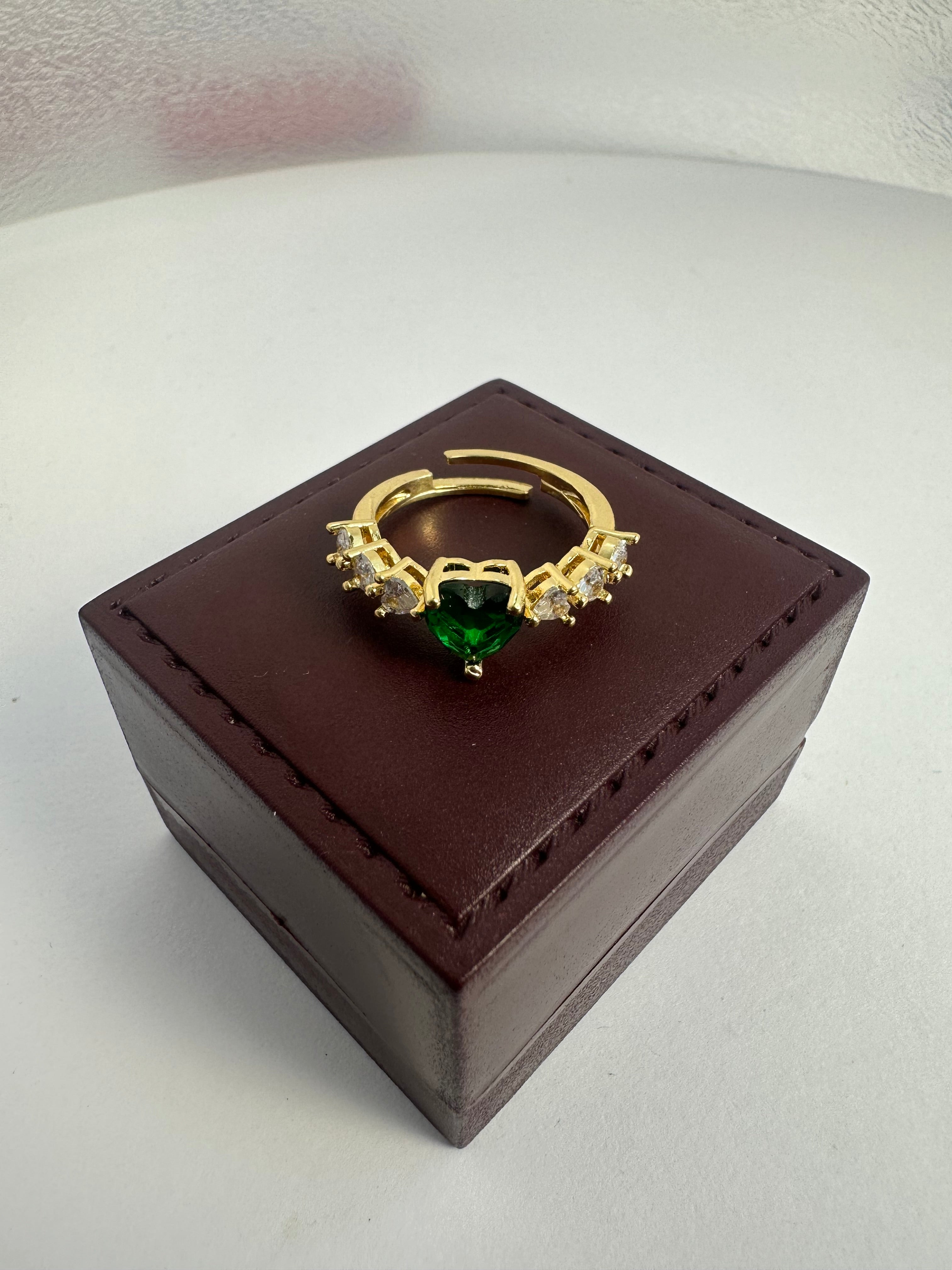 Green Heart Stone Gold Ring – Elegant Adjustable Anti-Tarnish Jewelry