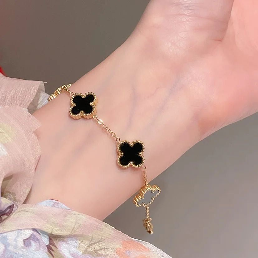 Black Clover Bracelet – Elegant Gold Plated Anti-Tarnish Jewelry