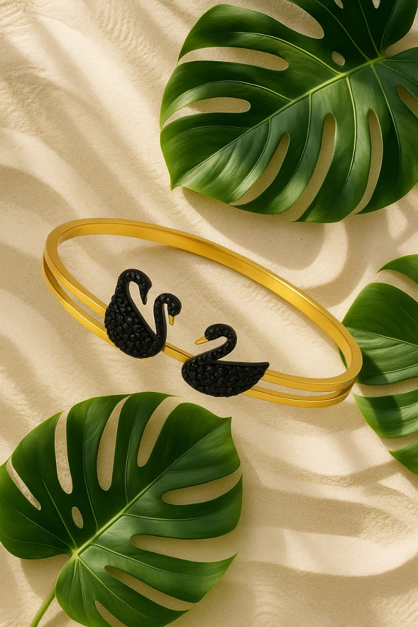 Black Swan Couple Gold Bangle – Elegant Anti-Tarnish Bracelet for Women