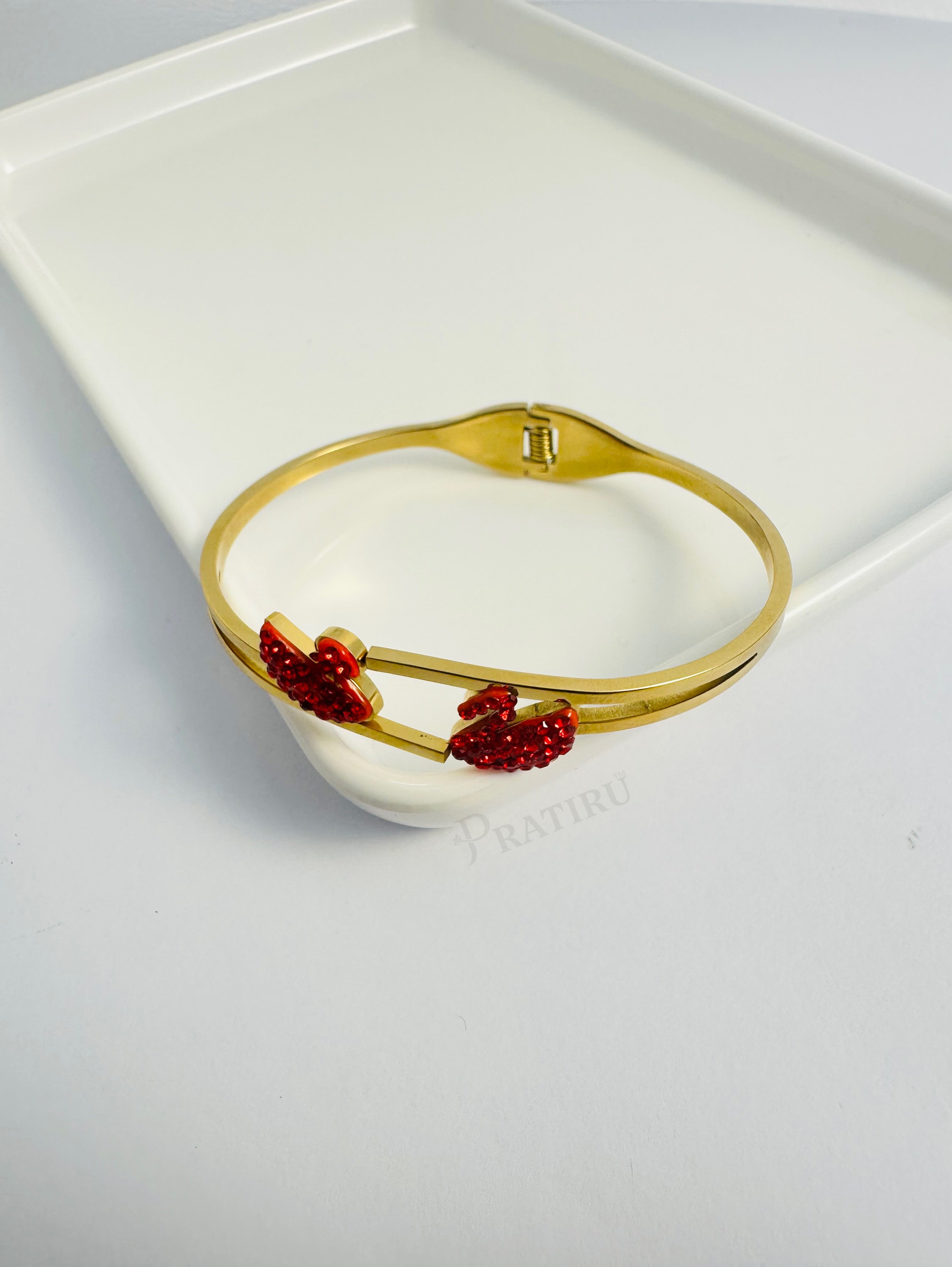 Red Swan Couple Gold Bangle – Romantic Anti-Tarnish Bracelet for Women