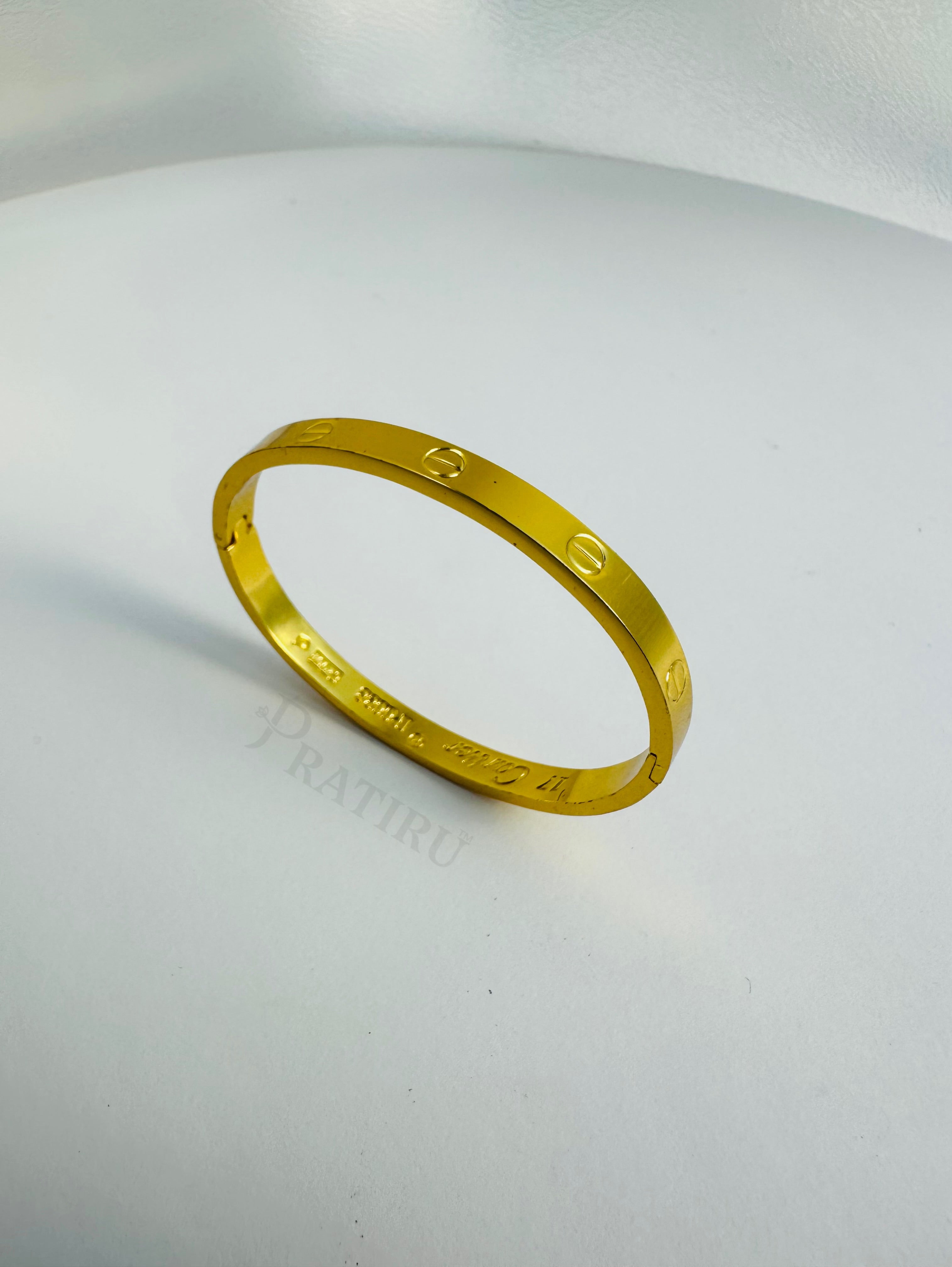 Minimal Gold Screw Bangle – Unisex Anti-Tarnish Bracelet for Daily Elegance