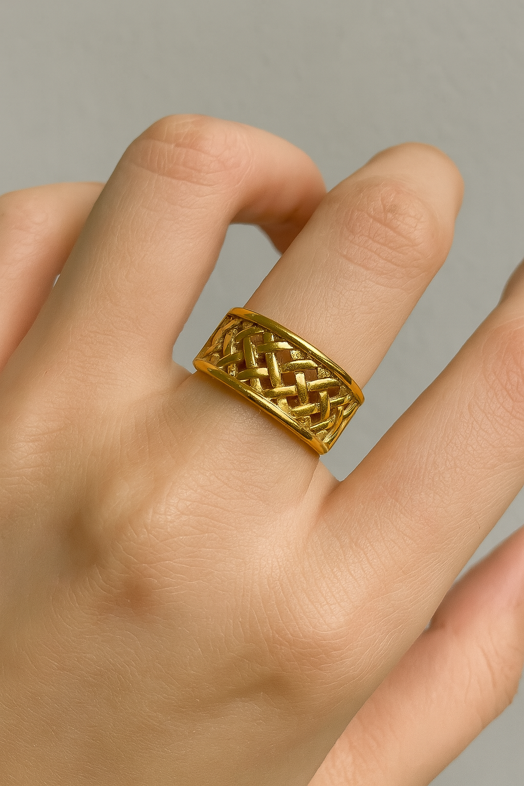 Woven Texture Gold Ring | Adjustable Anti-Tarnish Statement Band