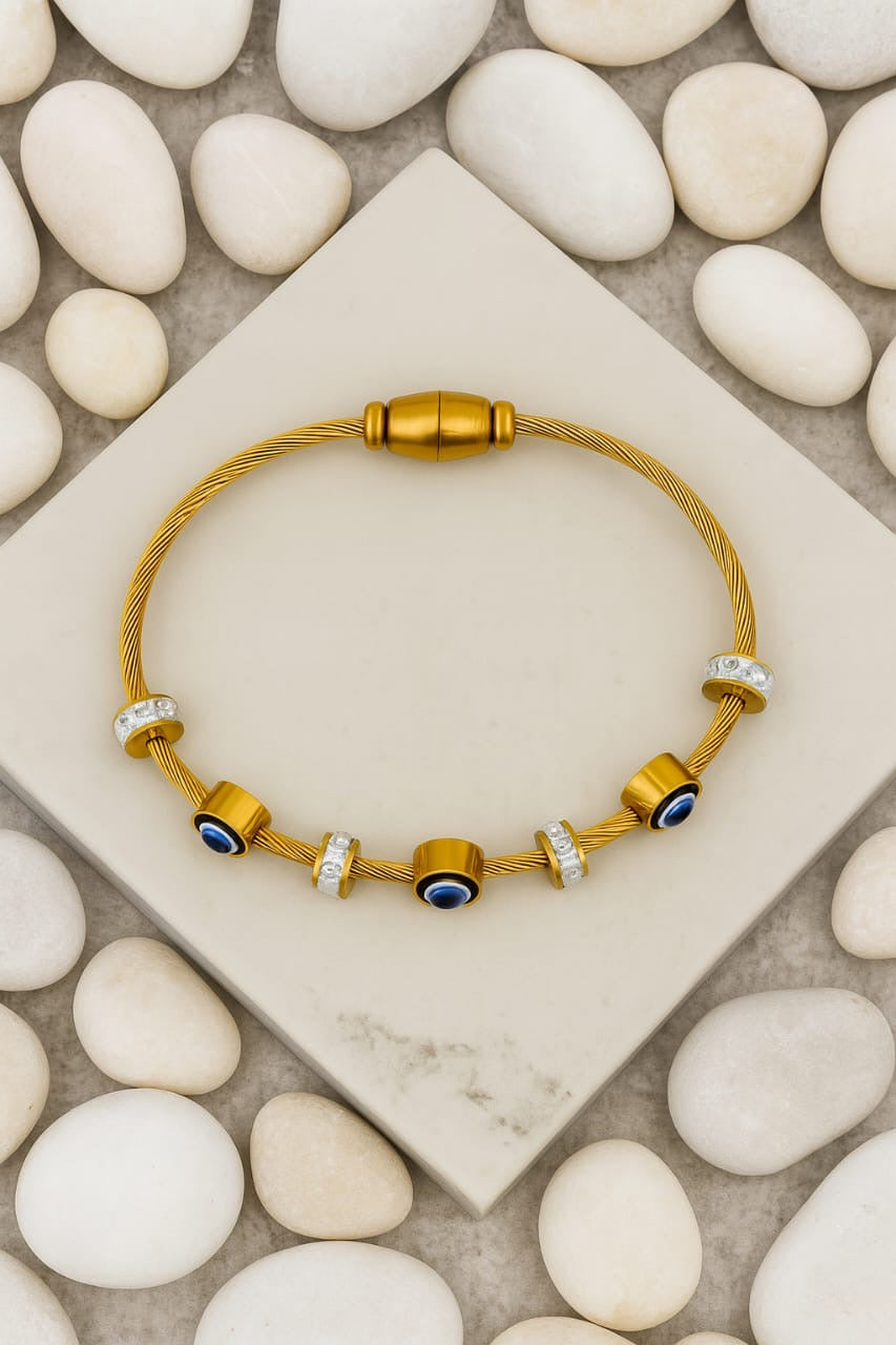 Gold Evil Eye Charm Bracelet – Anti-Tarnish Cable Design for Protection & Style
